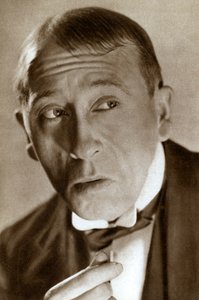 Gordon Harker, attore britannico, 1933