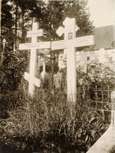 Tombe nel cimitero del Convento delle Nuove Vergini di Novodevichy, Mosca, Russia da Unbekannt