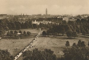 Green Park e Westminster dalla Struttura che ha Usurpato il Sito del Vecchio Devonshire, c1935 da Unbekannt