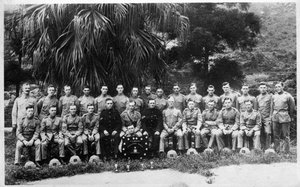 Ritratto di gruppo della Compagnia C, 2° Battaglione del Reggimento dei Re, Iraq, 1926 da Unbekannt