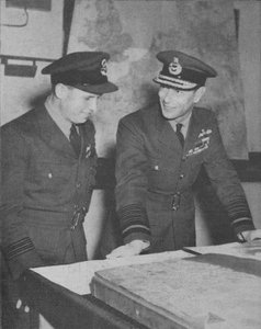 S.M. Il Re apprende i dettagli del raid della R.A.F. sulle dighe della Ruhr il 17 maggio 1943, 1943-44
