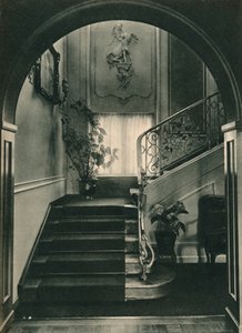 Casa H., Dresda: La scala. Progettata dal Professor E Haiger, eseguita dalla Vereinigte Werksta da Unbekannt