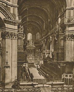 Altare maggiore di San Paolo visto lungo la lunga vista del coro, c1935 da Unbekannt