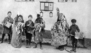 Cavallo a dondolo, cerimonie del Primo Maggio, Somerset, c1922 da Unbekannt