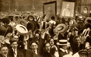 Hoch il Kaiser!: folle acclamanti nelle strade, Berlino, Germania, 4 agosto 1914 da Unbekannt