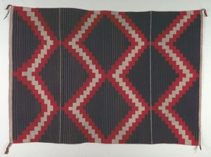 Tappeto in stile revival Hubbell con strisce Moki Moqui, c. 1890-1910 da Unbekannt