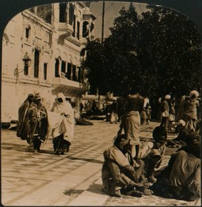 Nel cortile del Tempio d