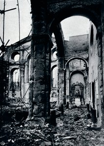Interno della Chiesa di St. Mary Le Bow, Cheapside bruciata in un raid aereo, 1941 da Unbekannt