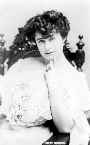 Kitty Gordon 1878-1974, attrice inglese, inizio XX secolo da Unbekannt