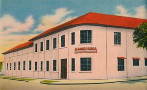 Fabbrica di oli vegetali e grassi La Americana, c1940