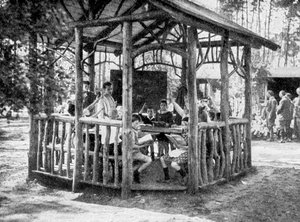 Apprendimento nella Foresta di Charlottenburg, Berlino, Germania