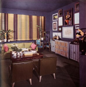 Soggiorno in un appartamento progettato da William Pahlmann, 1949 da Unbekannt