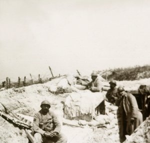 Posto di vedetta, Massiges, Francia settentrionale, ca 1914-1918 da Unbekannt