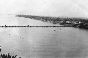 Ponte di barche inferiore, Baghdad, Mesopotamia, Prima Guerra Mondiale, 1918 da Unbekannt