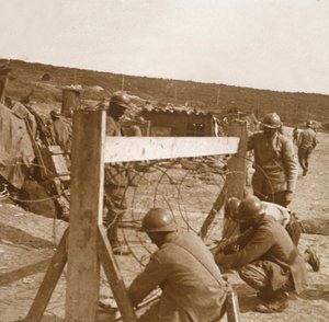 Produzione di filo spinato, c1914-c1918