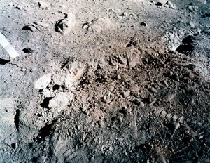 Volo spaziale umano, USA, Apollo 17 Suolo arancione sulla luna