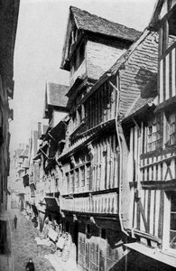 Medioevo a Lisieux, Normandia, Francia, c1930s da Unbekannt