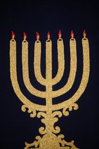 Menorah nella sinagoga Stadttempel, Vienna, Austria