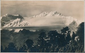 Mighty Kinchinjunga, c1940 da Unbekannt