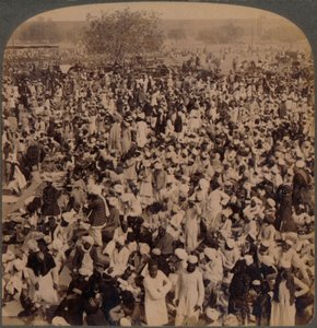 Musulmani nel giorno di digiuno fuori dalla moschea Jumma, guardando a sud, Delhi, India, 1903