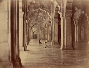 Moti Masjid: Moschea della Perla all