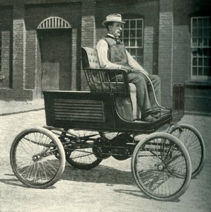 Automobile equipaggiata con la nuova batteria di accumulo, 1902 da Unbekannt