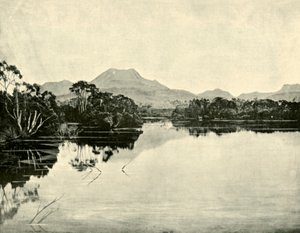 Monte Gould, Du Cane Range, Fiume Narciso, Lago St. Clair, 1901 da Unbekannt