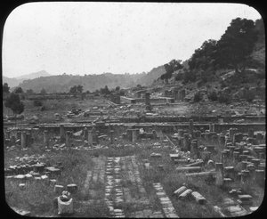 Monte Kronos e Tempio di Hera, Olimpia, Grecia, fine XIX o inizio XX secolo da Unbekannt