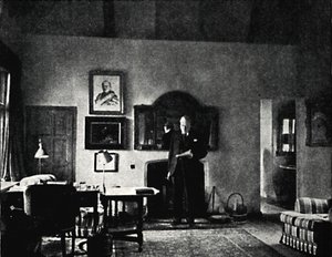 Mr. Churchill nel suo studio a Westerham, anni 