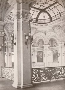 Biblioteca Nazionale: un angolo della galleria che si affaccia sulla sala di lettura pubblica da Unbekannt
