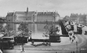 New County Hall e Monumento a Boadicea, Londra, c1925 da Unbekannt