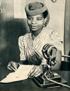 Omoba Adenrele Ademola, figlia di Alake di Abeokuta, Nigeria, chiama l