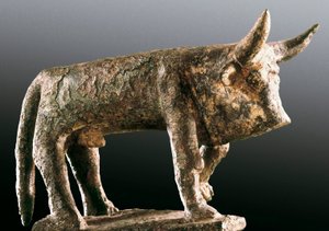 Bue, scultura in bronzo