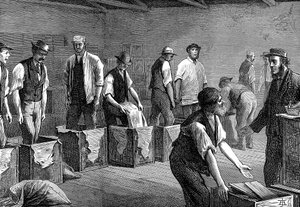 Imballaggio del tè nei magazzini della East & West India Dock Company, Londra, 1874 da Unbekannt