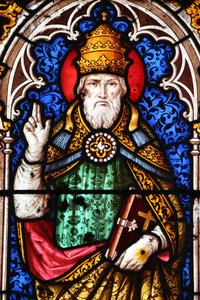 Papa Alessandro I (papa dal 107 al 116) - Chiesa di Saint Fargeau. Vetrata da Unbekannt
