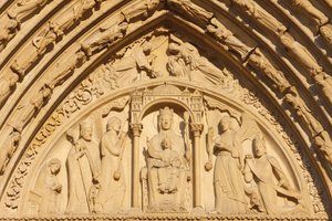 Cattedrale di Notre Dame di Parigi ala ovest: timpano della Porta di Sant