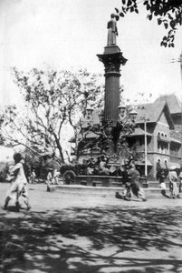 Fontana commemorativa dei Parsi, Mumbai, India, c1918 da Unbekannt