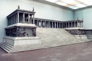Altare di Pergamo, II secolo a.C. da Unbekannt