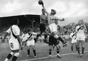La squadra di calcio olimpica del Perù in azione, Olimpiadi di Berlino, 1936 da Unbekannt