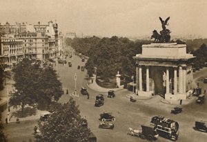 Piccadilly e la Quadriga di Constitution Hill, c1935
