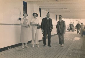 Giocare a quoits a bordo della SS Arandora Star, 1936 da Unbekannt