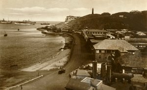 Ufficio postale e baia, Aden, c1918-c1939 da Unbekannt