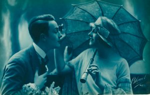 Cartolina di coppia romantica vintage, in blu da Unbekannt
