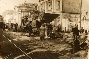 Lavori stradali in via Tverskaya, Mosca, URSS da Unbekannt
