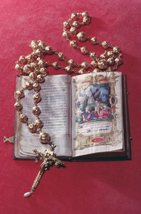 Rosario e libro di preghiere appartenenti a Maria Stuarda