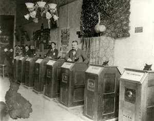 Salotto di San Francisco con kinetoscopi, 1894-1895 da Unbekannt