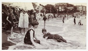 Bagno in mare, Broadstairs, Kent, c 1913