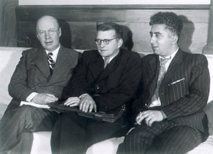 Sergei Prokofiev, Dmitri Shostakovich e Aram Khachaturian, compositori russi, 1945 da Unbekannt