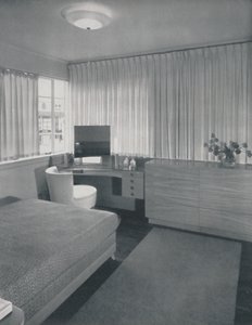 Linee semplici e pratiche caratterizzano questa camera da letto, 1942 da Unbekannt