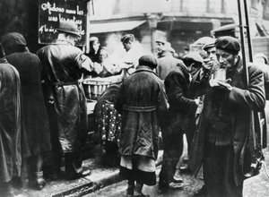 Mensa dei poveri, les Halles, Parigi occupata dai tedeschi, febbraio 1941